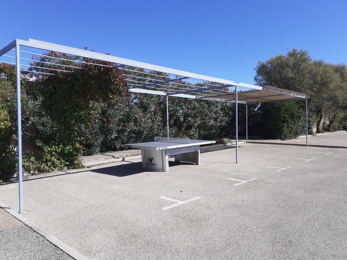 Sous Le Soleil Des Alpilles Appartement Mouries Buitenkant foto